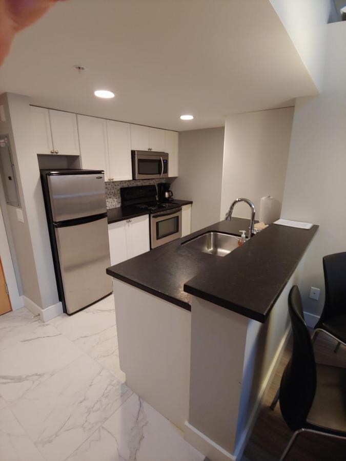 Tyndalstone Lodge 3 Bedroom In The Heart Of Village North Whistler Exterior foto