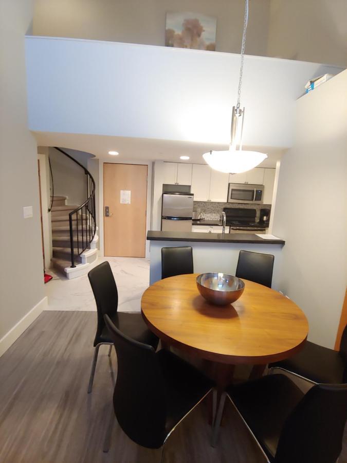 Tyndalstone Lodge 3 Bedroom In The Heart Of Village North Whistler Exterior foto